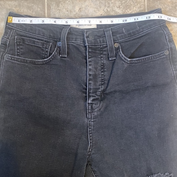 Madewell The Mom Jean Distressed Cropped in Raney Wash Knee-Rip Black size 26 - Picture 10 of 16